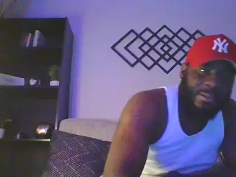 Snapshot of Stayinalive1992 chatting on December 31, 7:10 am Stayinalive1992 online show from December 31, 7:10 am