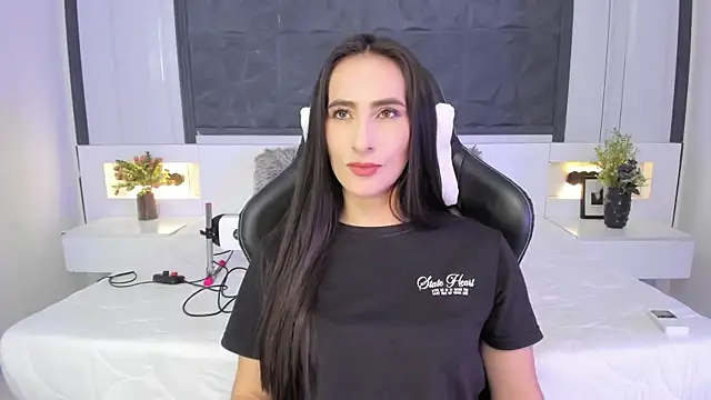 SaraGomez1 online show from October 2, 4:03 pm