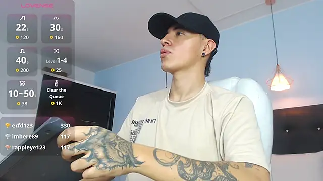 Lobo 17  online show from October 14, 3:40 am