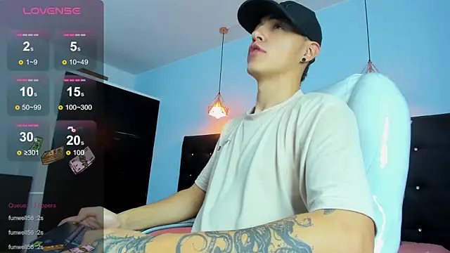 Lobo 17  online show from November 26, 3:40 am