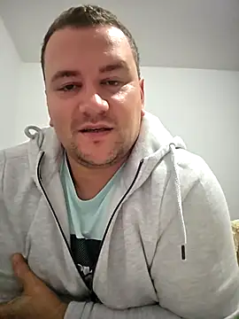 Snapshot of KarlosCarutox chatting on September 29, 5:51 pm KarlosCarutox online show from September 29, 5:51 pm