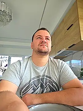 Snapshot of KarlosCarutox chatting on November 12, 12:16 pm KarlosCarutox online show from November 12, 12:16 pm