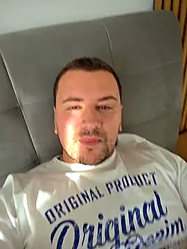 Snapshot of KarlosCarutox chatting on November 15, 1:07 pm KarlosCarutox online show from November 15, 1:07 pm