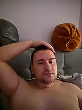 KarlosCarutox online show from December 19, 7:43 pm