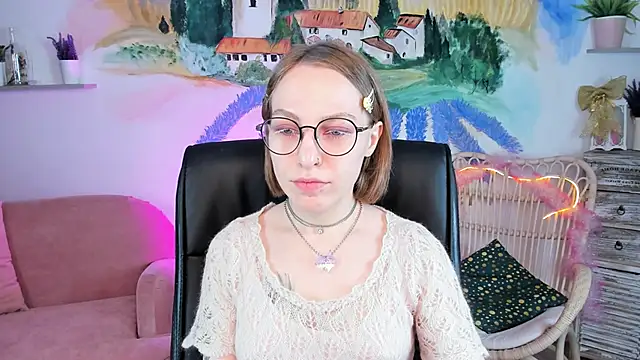 Snapshot of AphexQueen chatting on December 24, 9:06 am AphexQueen online show from December 24, 9:06 am