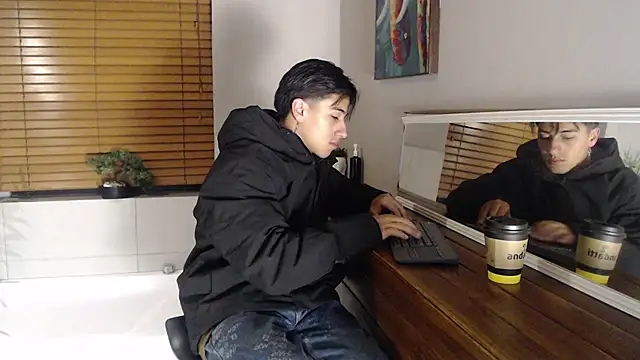 Andy Joy  online show from December 5, 10:24 am