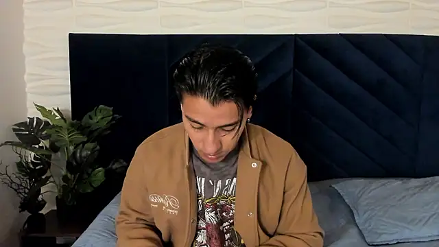 Andy Joy  online show from March 9, 12:09 pm