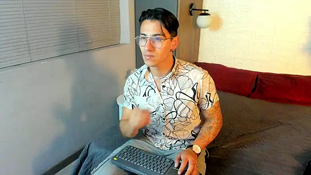 Andy Joy  online show from March 15, 11:05 am