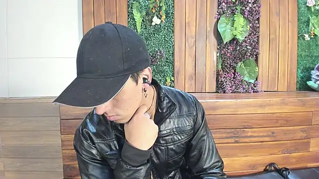 Andy Joy  online show from April 5, 11:29 am