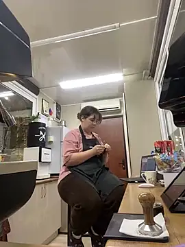 Snapshot of cinnabon_ chatting on February 16, 3:27 pm cinnabon  online show from February 16, 3:27 pm