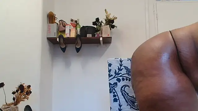 xTALLSEXYBUMx online show from September 29, 4:50 am