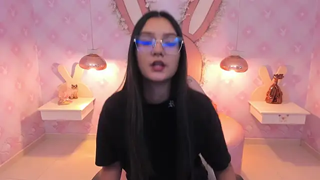 Saraa Skinny online show from January 22, 11:23 am