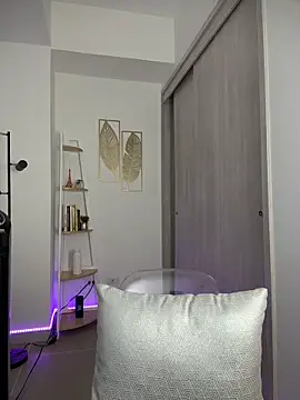 rubyhill 2711 online show from December 14, 12:05 am