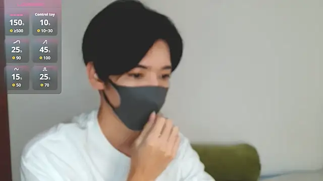 Snapshot of itsme_LEON chatting on September 16, 1:12 pm itsme LEON online show from September 16, 1:12 pm