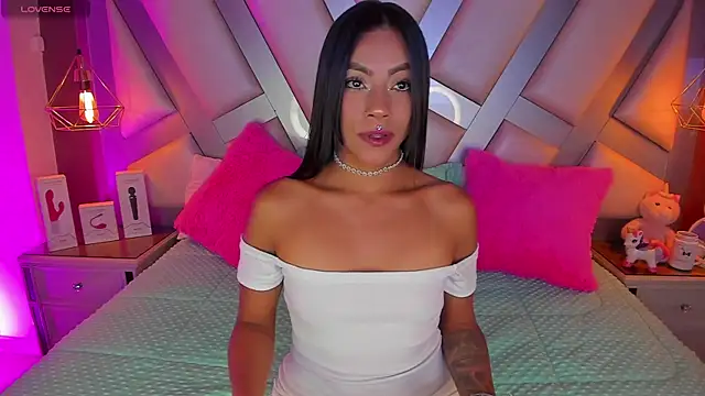 Amber villalobos  online show from January 17, 12:48 am