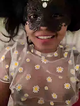 Bella Luna18 online show from December 31, 5:40 pm