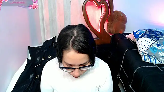 naihroby online show from April 24, 2:14 am