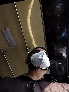 Ishan003 online show from February 16, 5:15 am