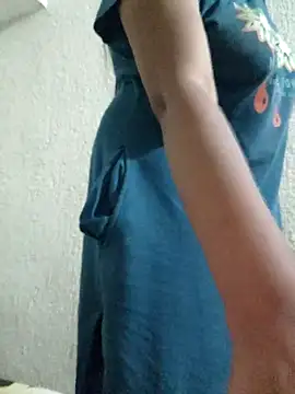 Snapshot of Priya_Strip chatting on June 20, 9:28 pm Priya Strip online show from June 20, 9:28 pm