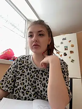 sexyy girl  online show from December 16, 9:03 am