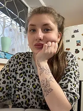 sexyy girl  online show from March 15, 3:06 pm