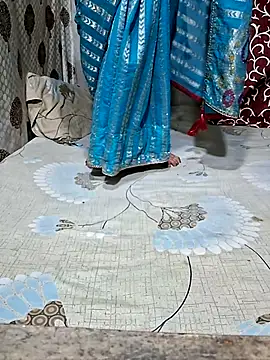 Snapshot of Bhabhi_desi12 chatting on November 3, 3:24 pm Bhabhi desi12 online show from November 3, 3:24 pm