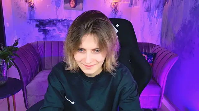 LolaAsmus online show from February 5, 1:11 pm