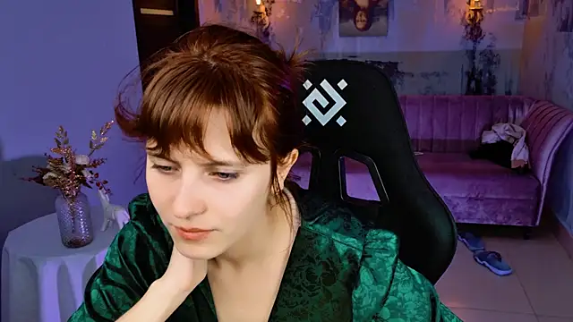 LolaAsmus online show from September 26, 7:45 am