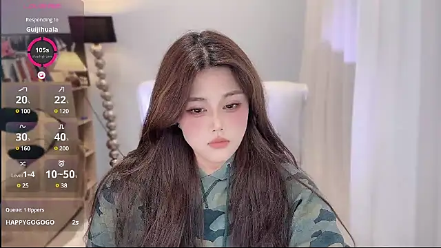 Strawberrybabyy1 online show from December 13, 4:38 pm