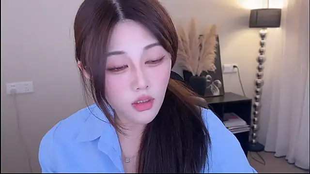 Strawberrybabyy1 online show from November 22, 4:33 am