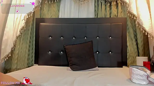 Snapshot of brittany_williams_ chatting on July 20, 12:40 pm brittany williams online show from July 20, 12:40 pm