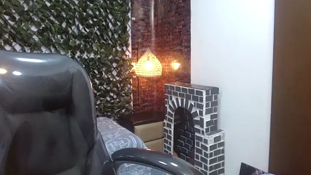 Snapshot of JackSwan18 chatting on December 30, 1:14 pm JackSwan18 online show from December 30, 1:14 pm