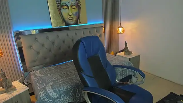 JackSwan18 online show from December 3, 9:13 pm