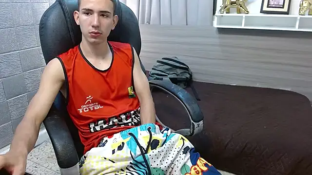 JackSwan18 online show from January 14, 6:13 pm