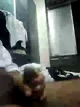 Snapshot of pusseylover1 chatting on February 9, 9:58 am pusseylover1 online show from February 9, 9:58 am