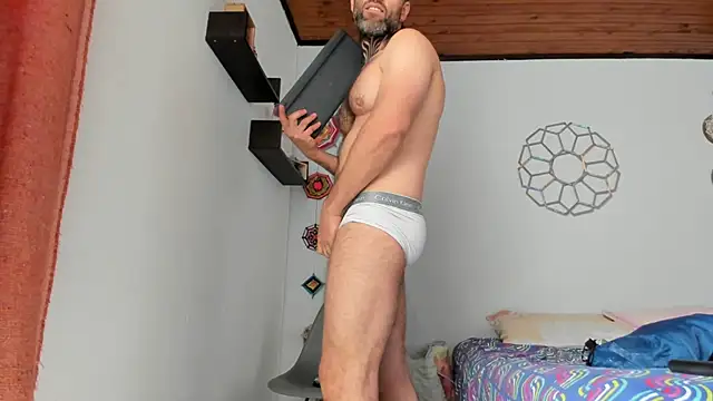 Antoniohot2024 online show from January 22, 1:53 pm