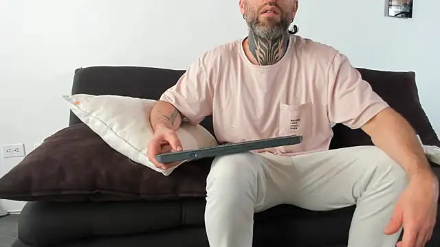 Antoniohot2024 online show from February 26, 4:56 pm