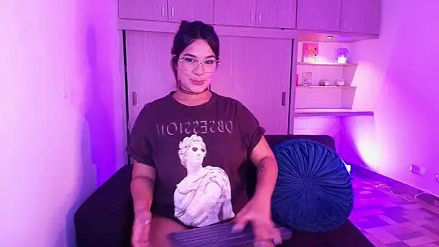 Shenoa1 online show from March 12, 2:20 am