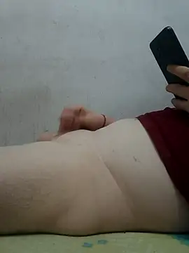 Snapshot of mohnis76 chatting on March 28, 9:14 pm mohnis76 online show from March 28, 9:14 pm