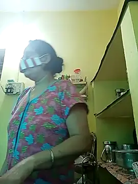 heenage online show from October 31, 8:26 am