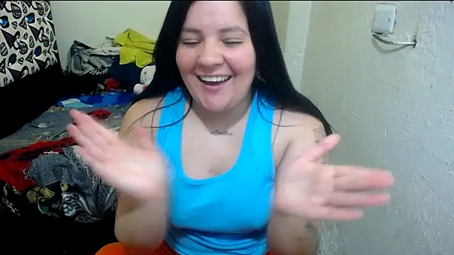 Snapshot of shopyymessyy chatting on June 8, 11:27 pm shopyymessyy online show from June 8, 11:27 pm