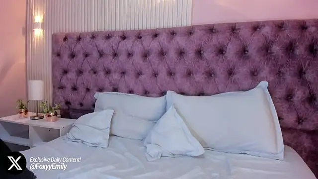 EMILYY FOXY online show from March 8, 8:03 pm