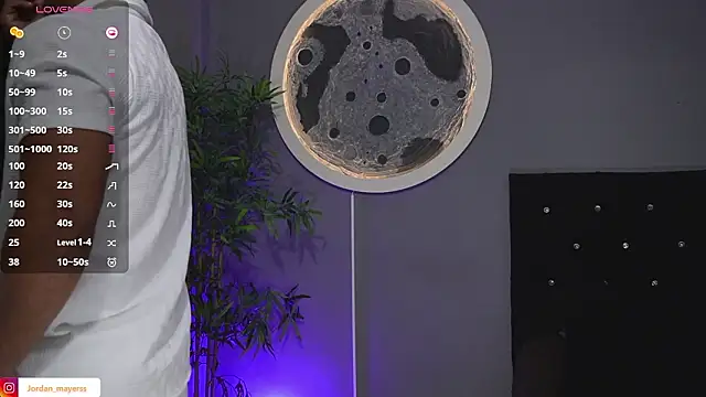 Snapshot of jordan_mayers02 chatting on February 8, 9:13 am jordan mayers02 online show from February 8, 9:13 am