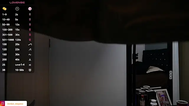 Snapshot of jordan_mayers02 chatting on February 13, 9:16 am jordan mayers02 online show from February 13, 9:16 am