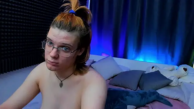 KIKI Krash online show from December 30, 5:55 pm