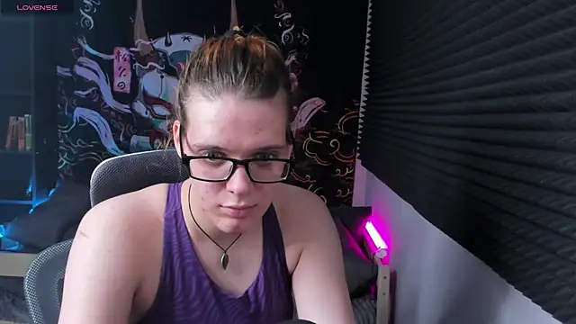 KIKI Krash online show from March 5, 2:12 pm