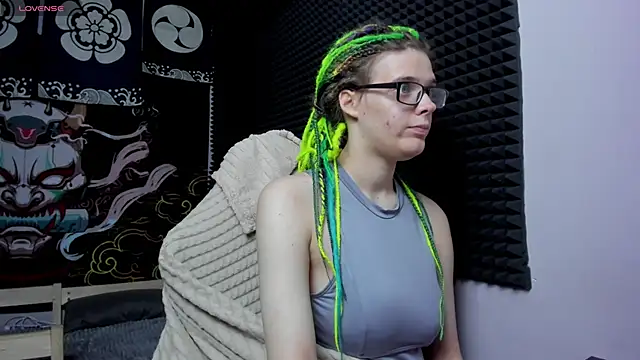 KIKI Krash online show from September 16, 10:38 am