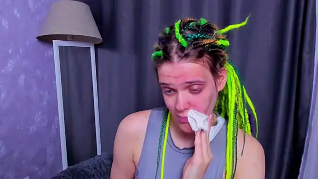 KIKI Krash online show from September 23, 10:40 am