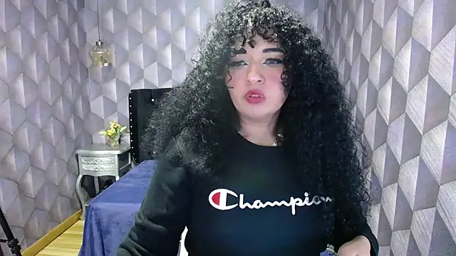 Sofiacowperx online show from February 11, 4:02 pm