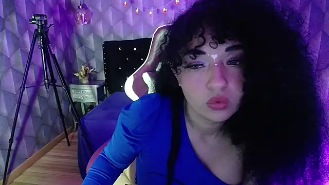 Sofiacowperx online show from February 16, 8:54 am